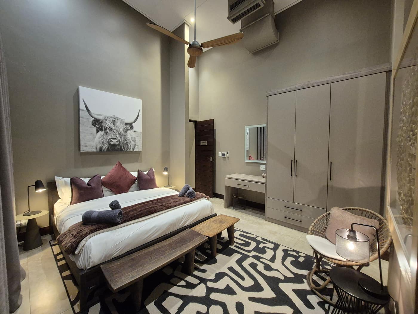 Baobab House Room 4 - interior details